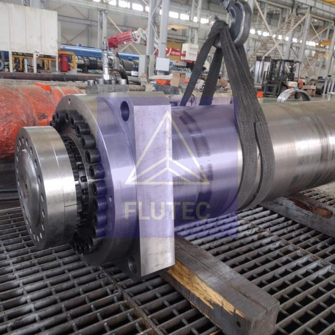 680 ton hydraulische cilinder met grote boor 3